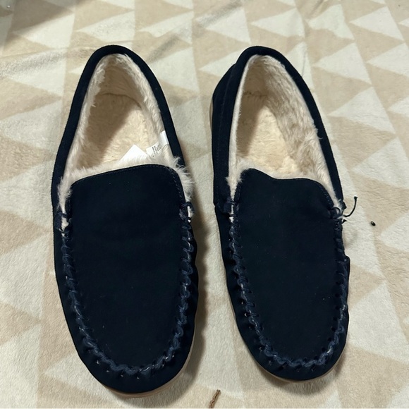 NWOB Suede scuff slippers - Picture 5 of 8